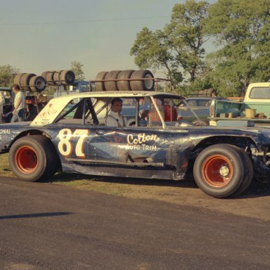 a1 Jim Leturgy seated in LM in pits 1970