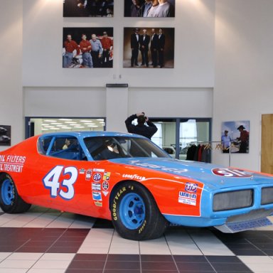 72dodge43
