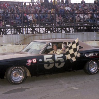 lowrezJerryKnoxontrackflagshotNo55StreetStockCOLOR