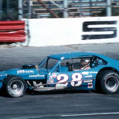 Bobby_Dragon28_1980