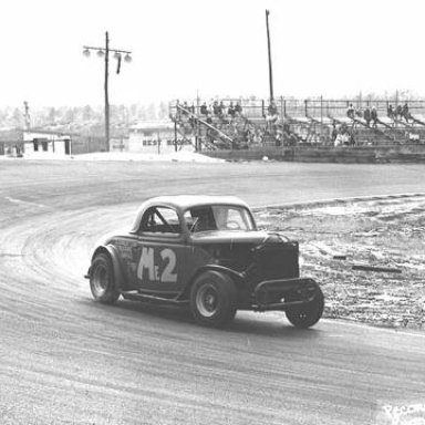 GH1960Me2Riverheadgeorgehulse