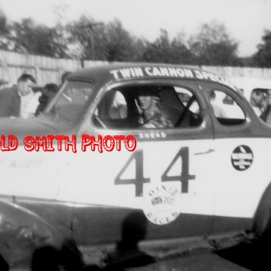 Gordon Snead-Notice The Dixie Races Logo Under #44