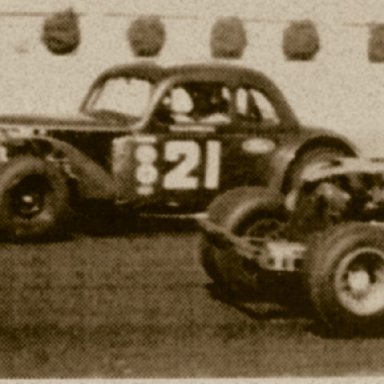 Donnie Allison in Wood Brothers coupe, won 300 lapper