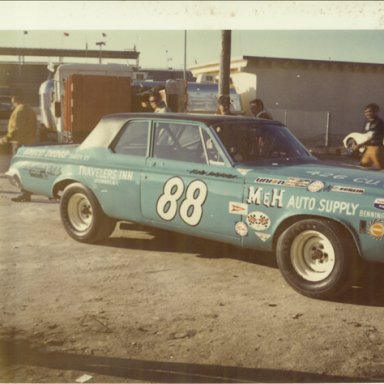 who drove this car at daytona ?? anyone know