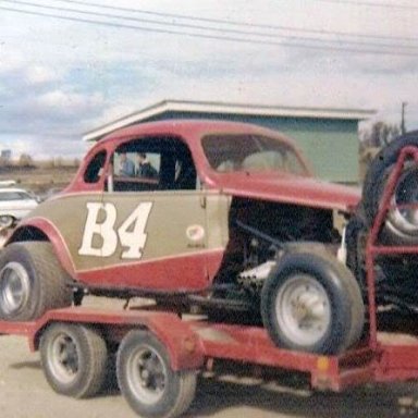 B4