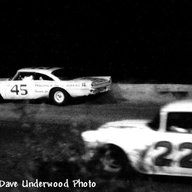 Jim Ivey Smacks Wall as LeeRoy Yarbrough goes By