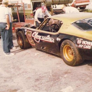 Charlie Glotzbach_s car in the pits _McKinley Photo_