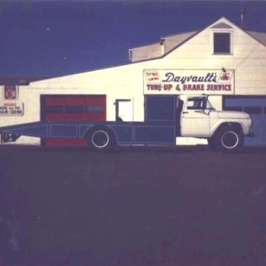 Dayvault Hauler & shop