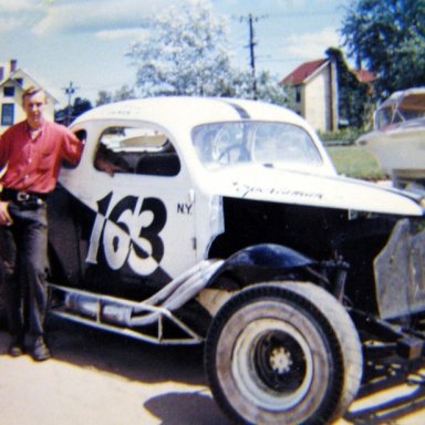 Moody car_163_Unidentified Man