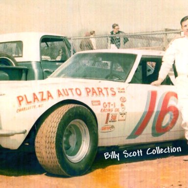 BILLY SCOTT AT METROLINA SPEEDWAY 1970S'