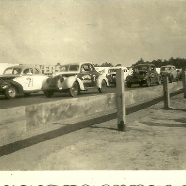 Hugh T. Lanford #71 at Columbia speedway, 1948