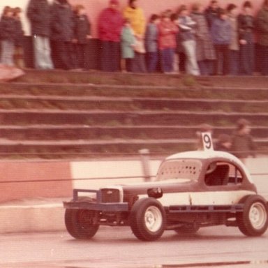 My uncle Andy running his Superstox at Ipswich.