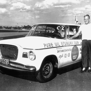 Who Won the First Competitive Event at Daytona Int Speedway?