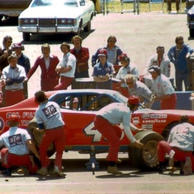 1975 Pit