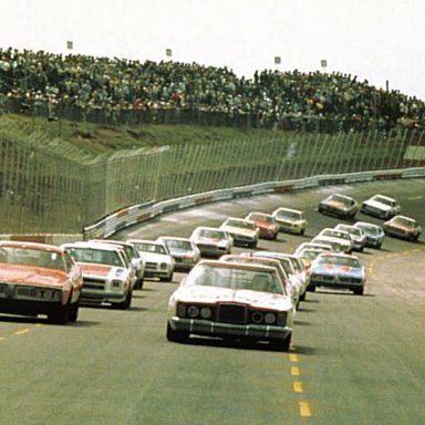 1975 WORLD 600