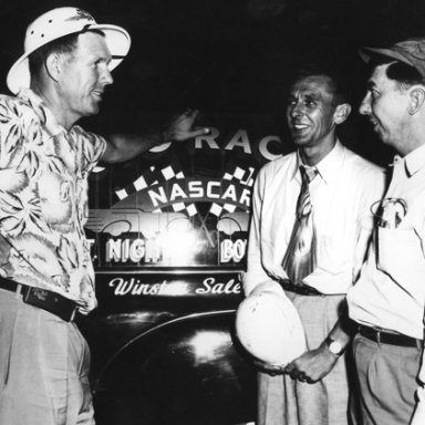 Bill-France-Sr-driver-Johnny-Mantz-and-Alvin-Hawkins