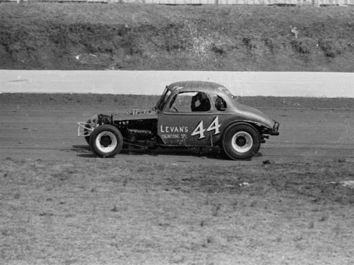 ds050927175359-Vi - Gallery - Ron Wetzler | racersreunion.com