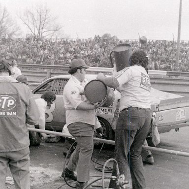 1975 CATCH CAN