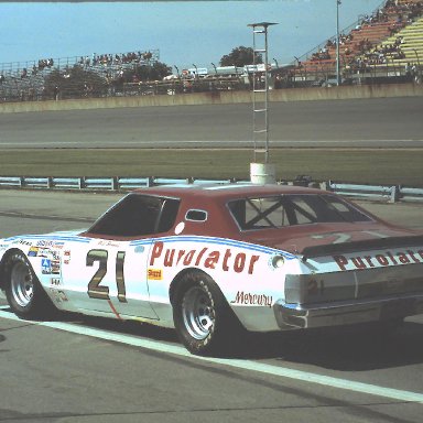 #21 Neil Bonnett 1980 Champion Spark Plug 400...