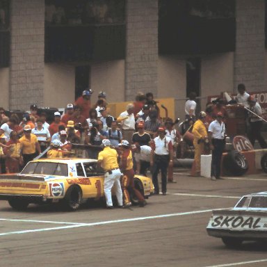 #55 Benny Parsons #11 Darrell Waltrip 1983 Gabriel 400 @ Michigan