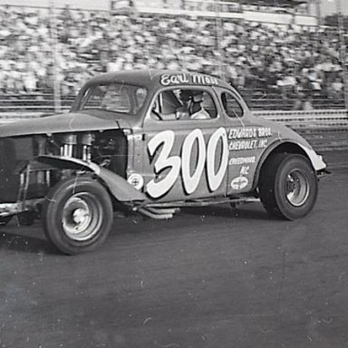 Earl Moss