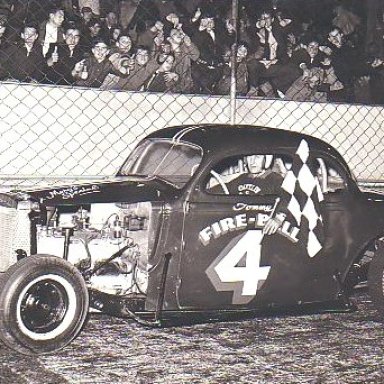 Tommy Sutcliffe ar West Haven