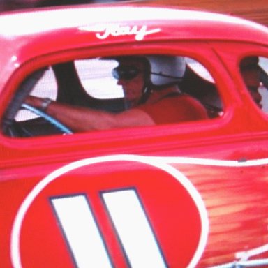 Ray Hendrick-Flyin-11
