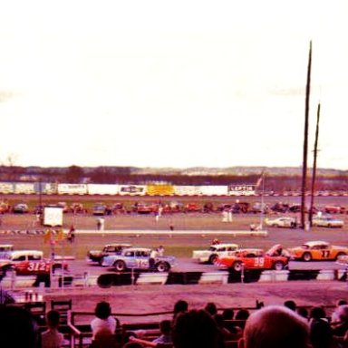 At Birmingham in the Late Model Modified division..1965!...What competition .B.Allison#312..F.Fryar#48..#125 C.Binkley..#39 Friday Hassler..#77 Joe.L.Johnson