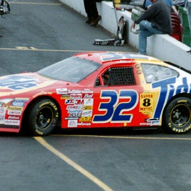 MARTINSVILLE SPEEDWAY #32