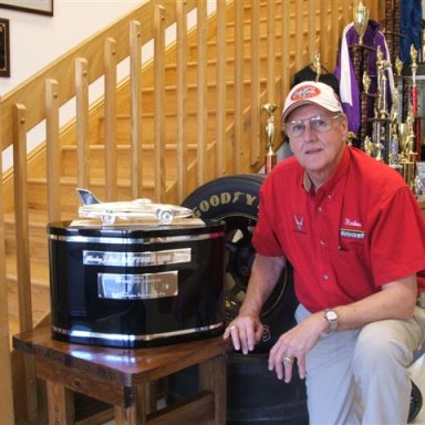 Harlow with 500 Trophy-