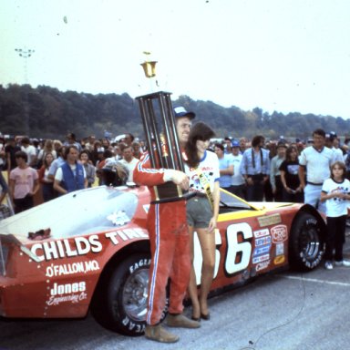 WALLACE%20WINS%20WINCHESTER%20%2082