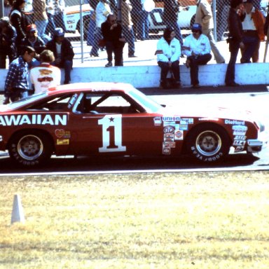 DONNIE%20ALLISON__DAYTONA%2079%20BEFORE%20THE%20CRASH