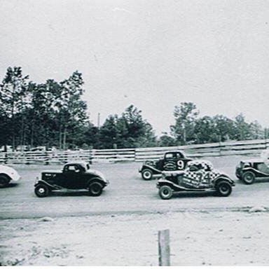 Racing at the Dallas Speed Bowl