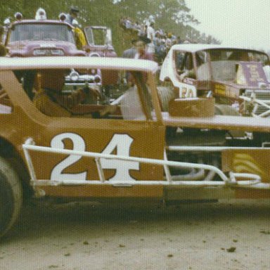 Dirt Trackin