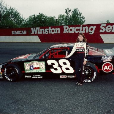 Kelly Earnhardt