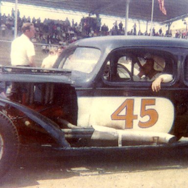 Bobby Allison 1966 Bill mason car Bassett V.a