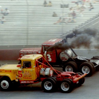 Road Tractor Racing