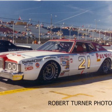 Bonnet Robert  Turner Photo