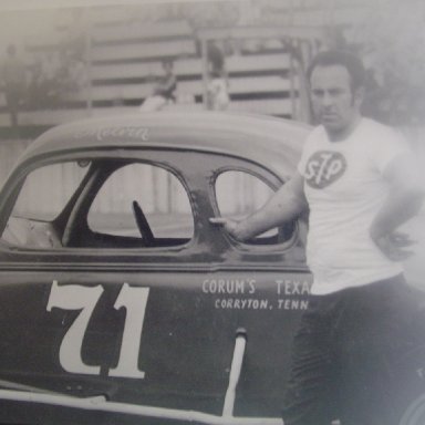 Melvin Corum at Knoxville Raceway