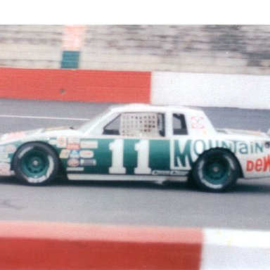 Darrell Waltrip Mountain Dew car '82