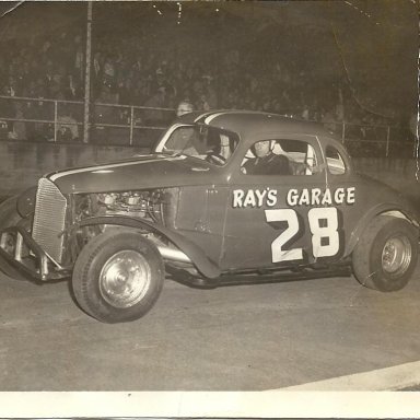 #28 Dick Dixon