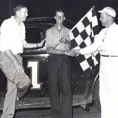 Mr.Glen Wood { Wood Brothers} Go WoodChopper.