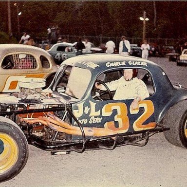 32 Charlie Glazier