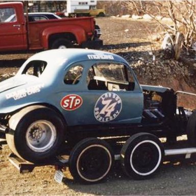 Ted Doubleday #74 driven by Tony Mordino, Dave Alkas, and Jap Membrino