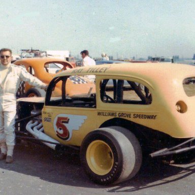RayTilleyAdlercoachLanghorne1969