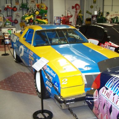 MEMORY LANE MUSEUM
