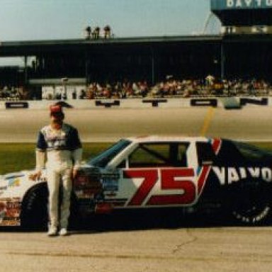 Neil Bonnett.-75