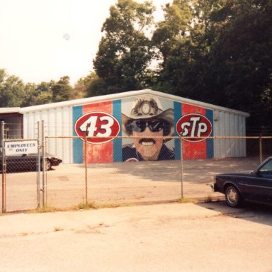 Richard Petty Shop Painting