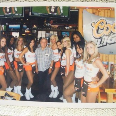 Rex White at Hooters