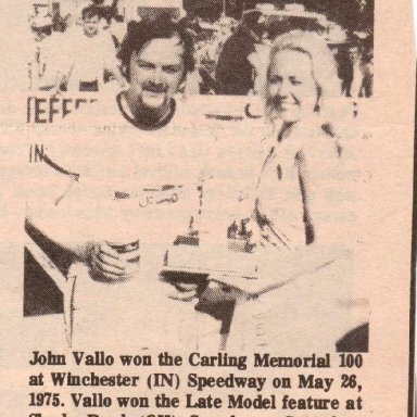 Feature Win (#25) 100 Lap Carling Memorial, Winchester Speedway, May 26, 1975